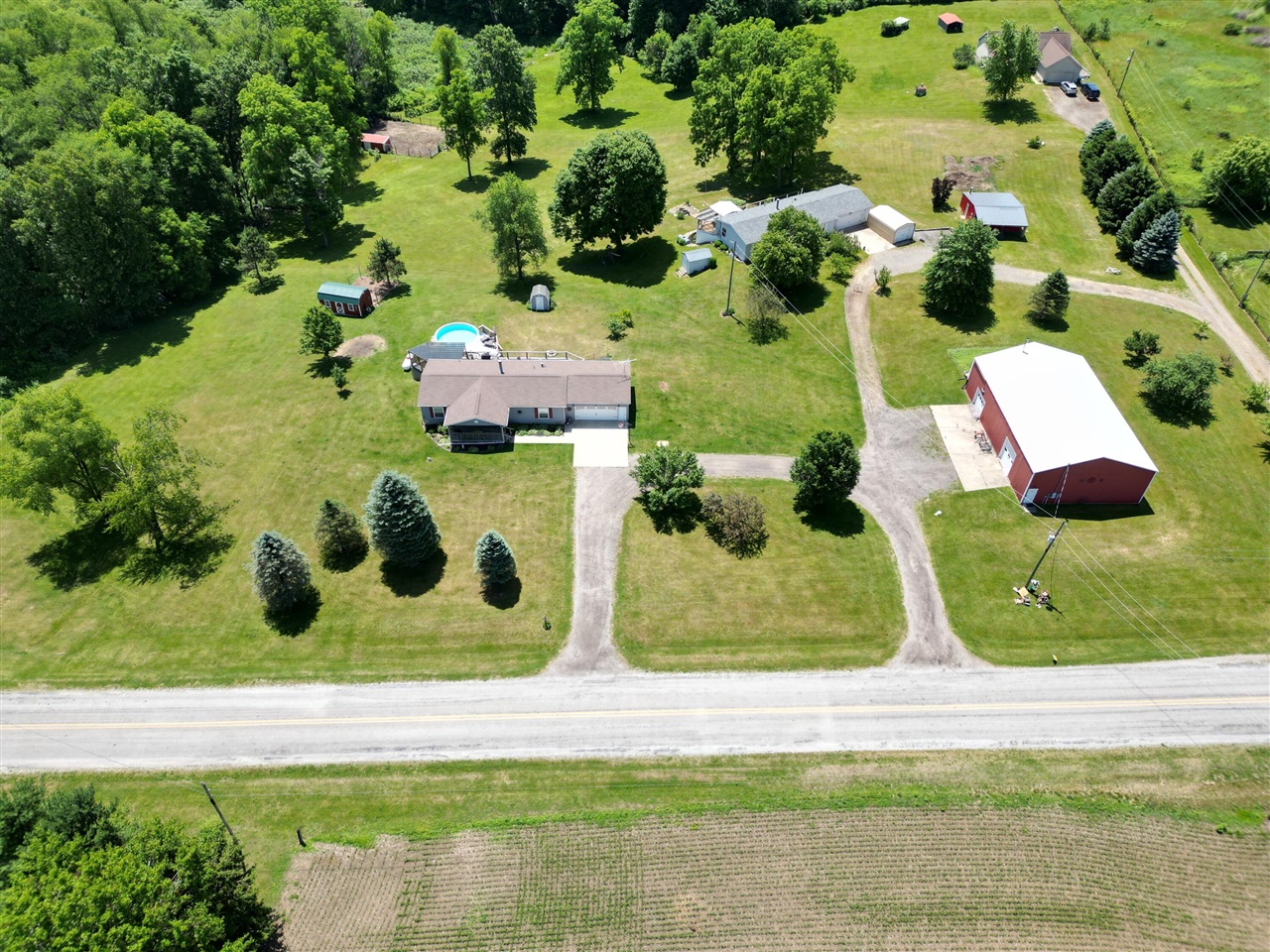 main property photo 3