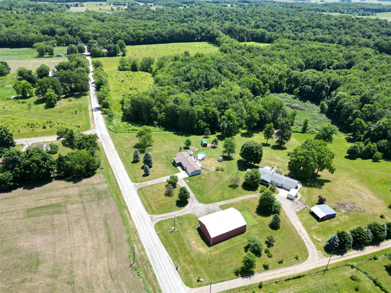 main property photo 39
