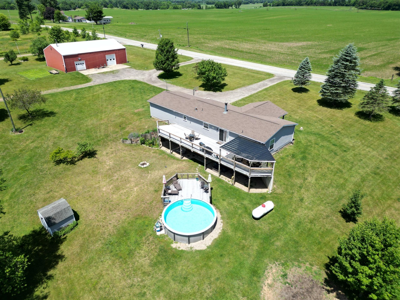 main property photo 6