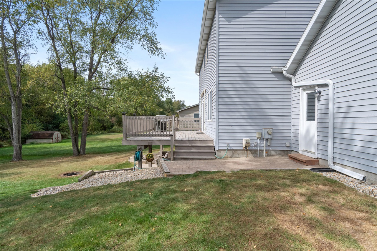 main property photo 50