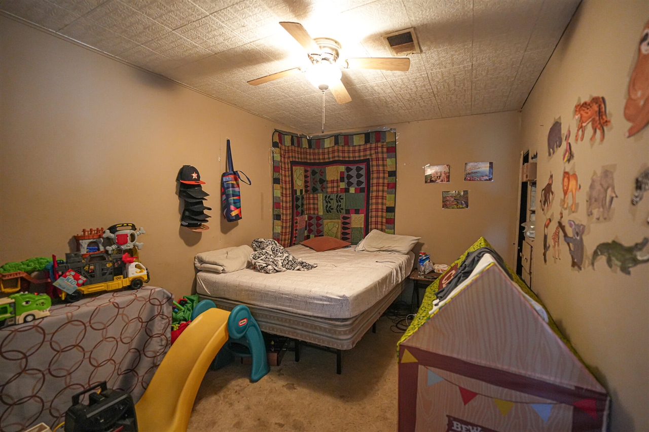 main property photo 64