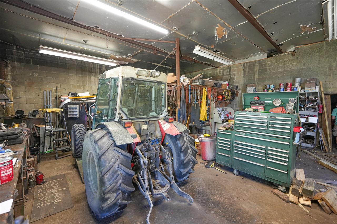 main property photo 68
