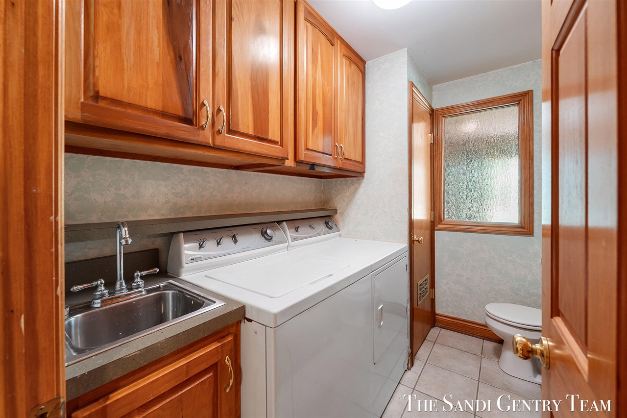 main property photo 68