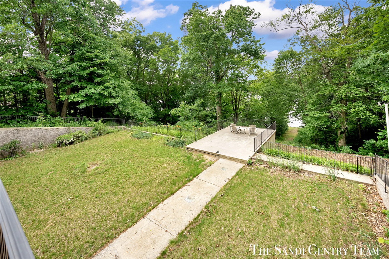 main property photo 82