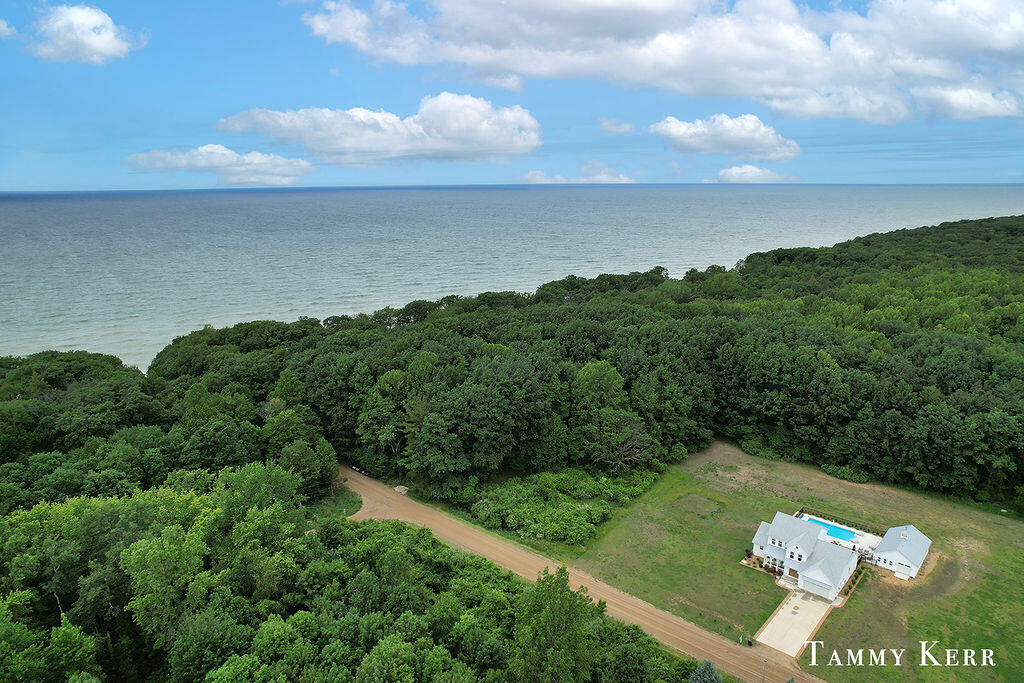 main property photo 62
