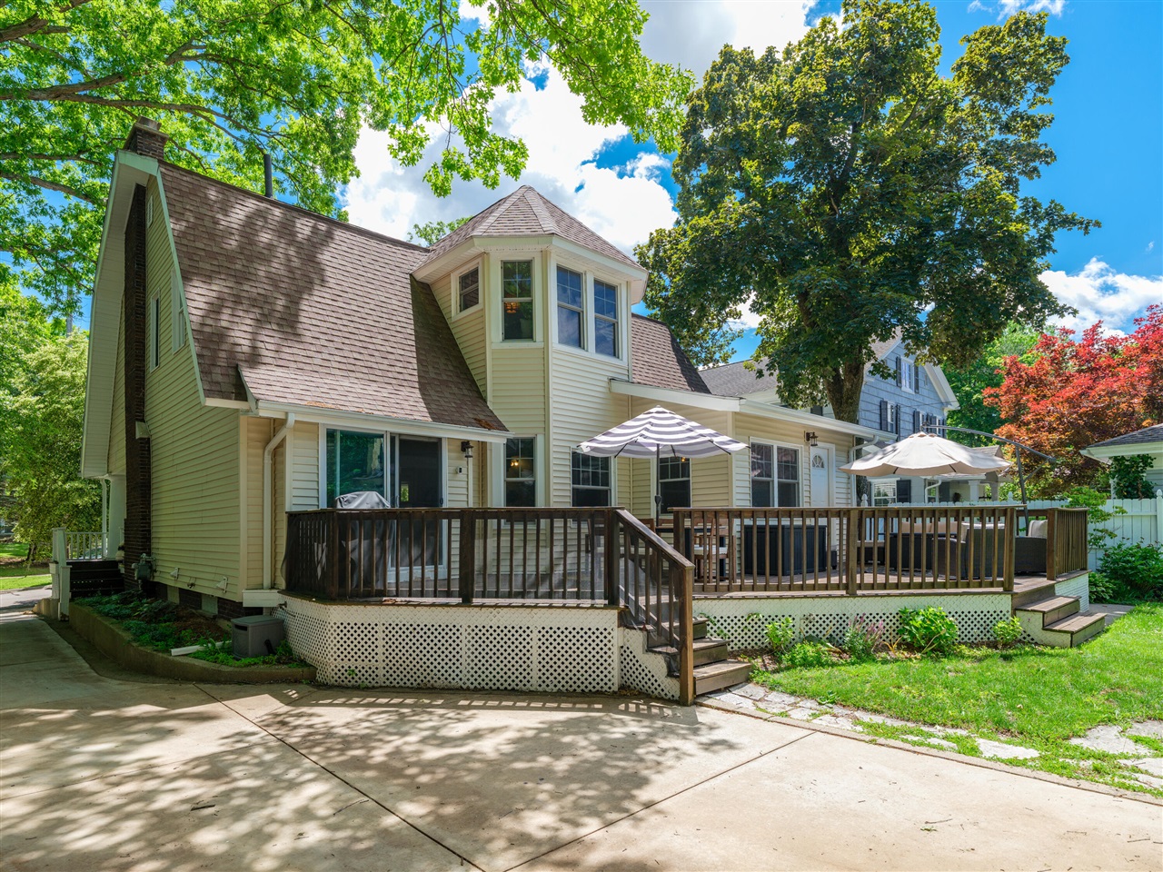 main property photo 35