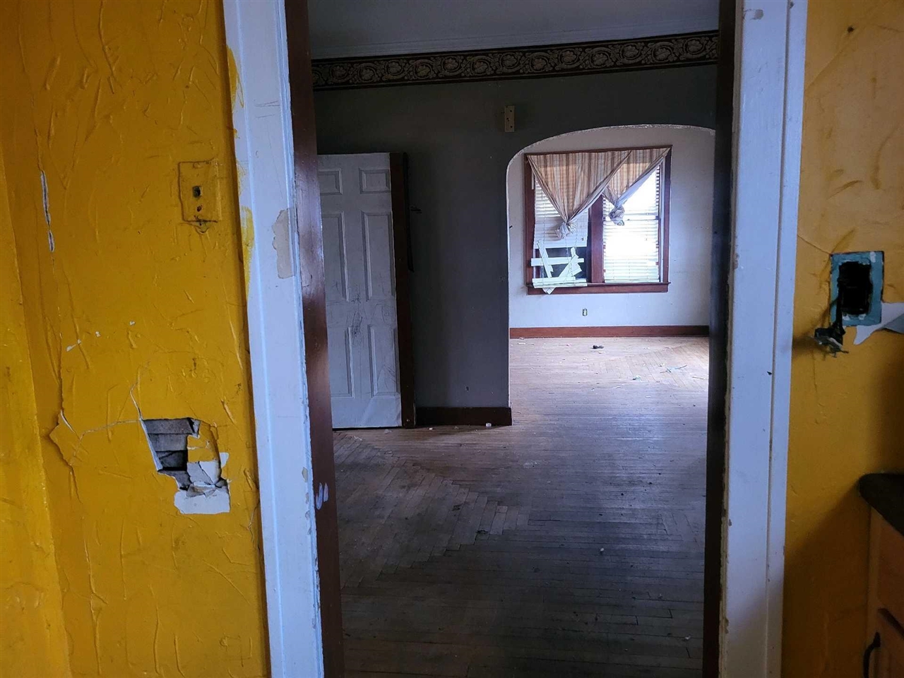 main property photo 23