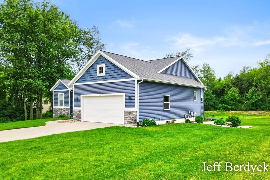 property viewer photo 1