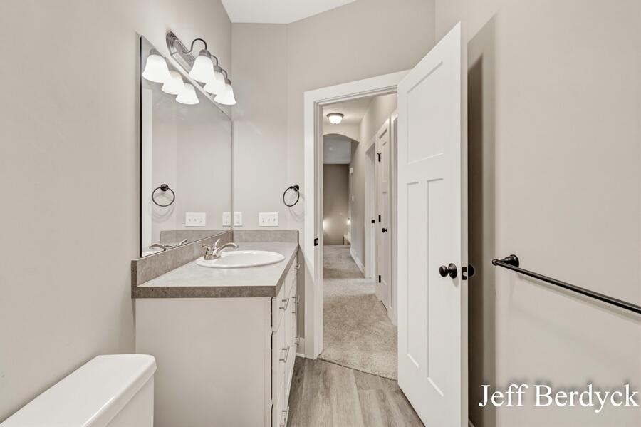property viewer photo 24