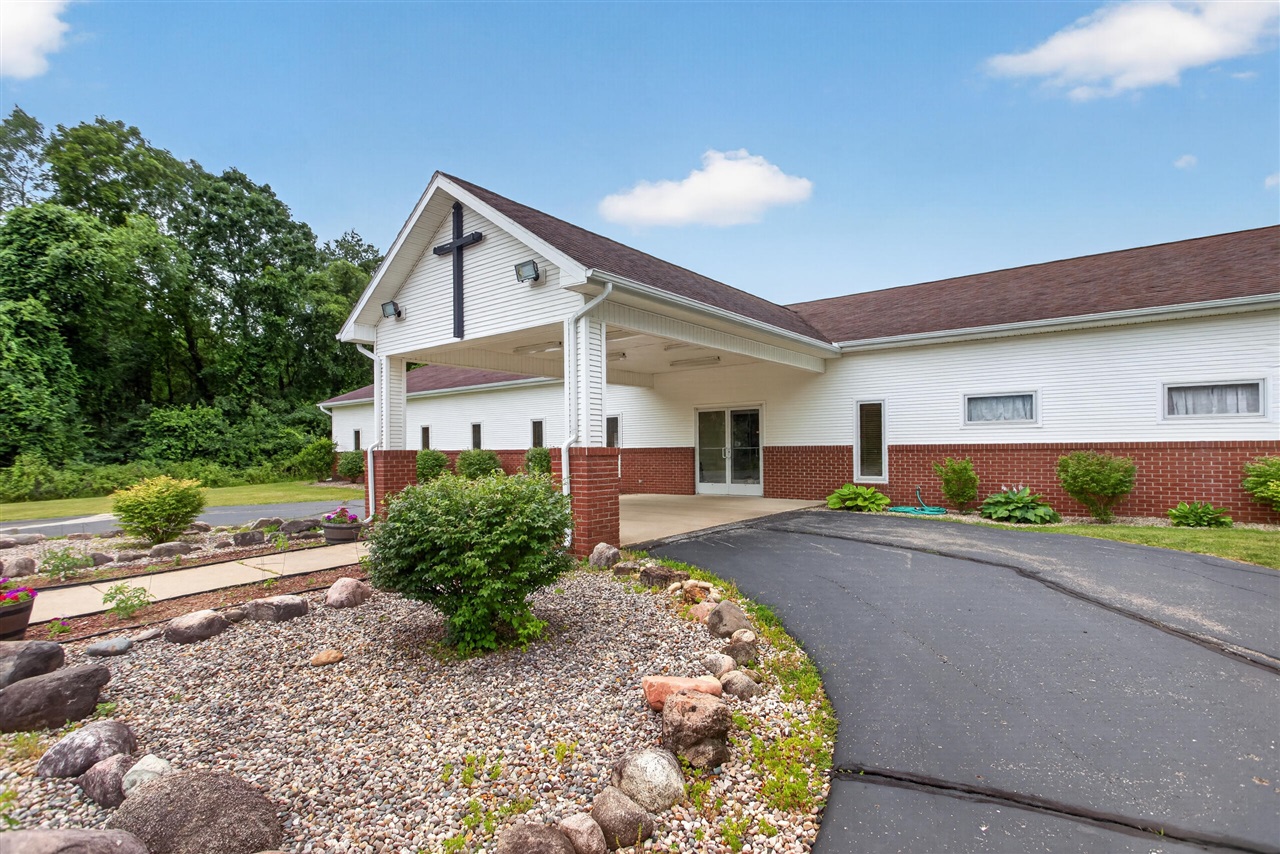 main property photo 35