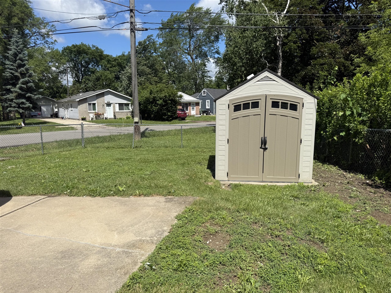 main property photo 7