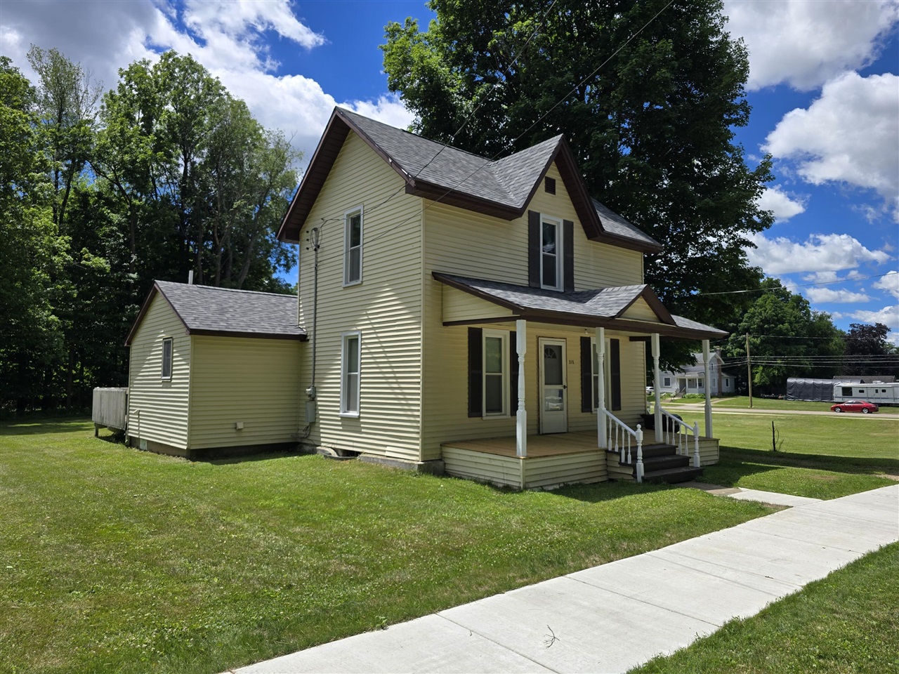 main property photo 67