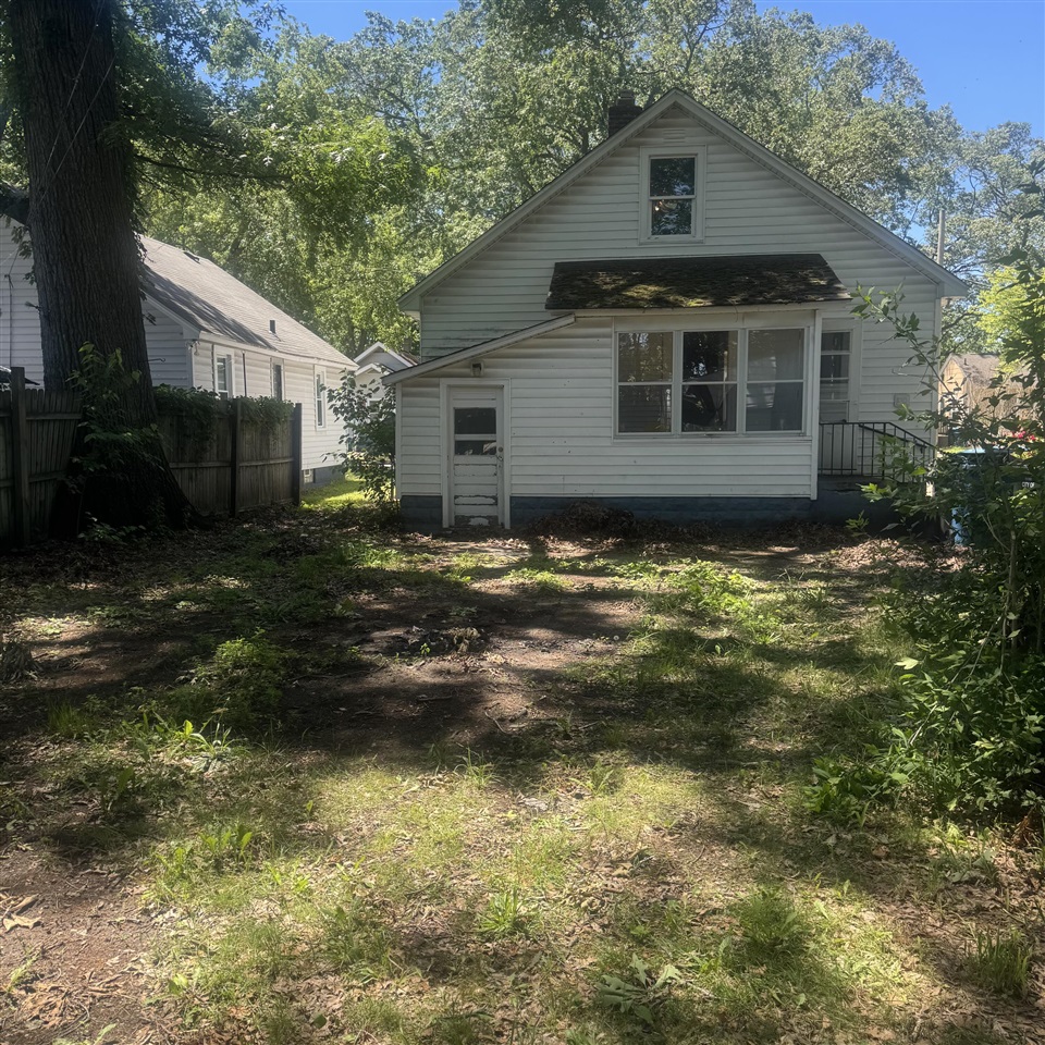 main property photo 8