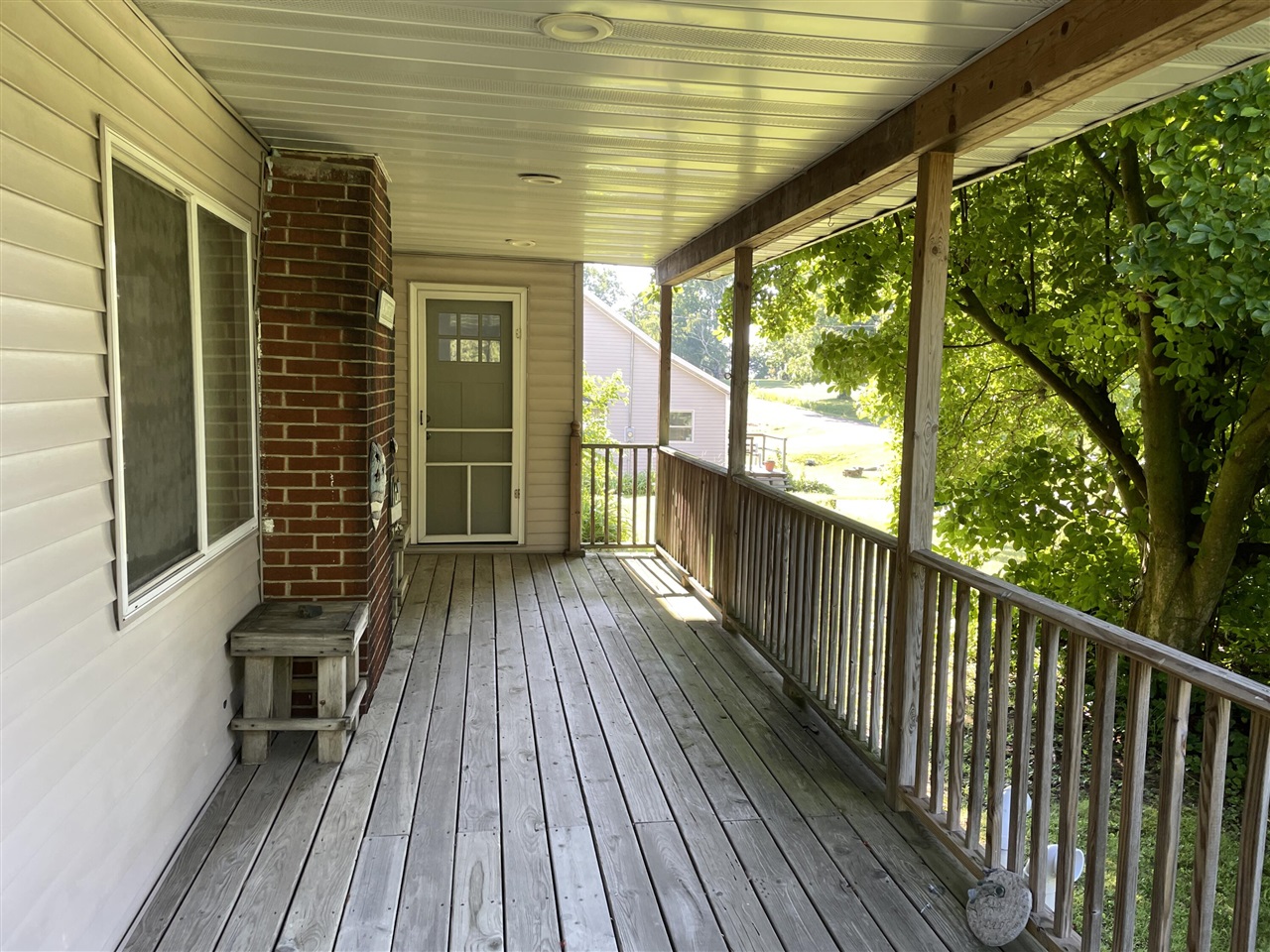 main property photo 6