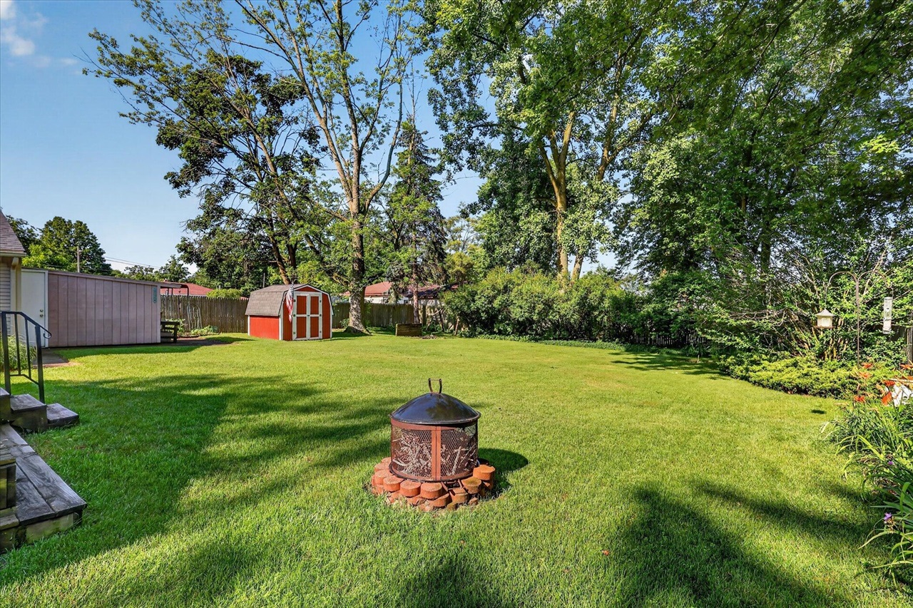 main property photo 40
