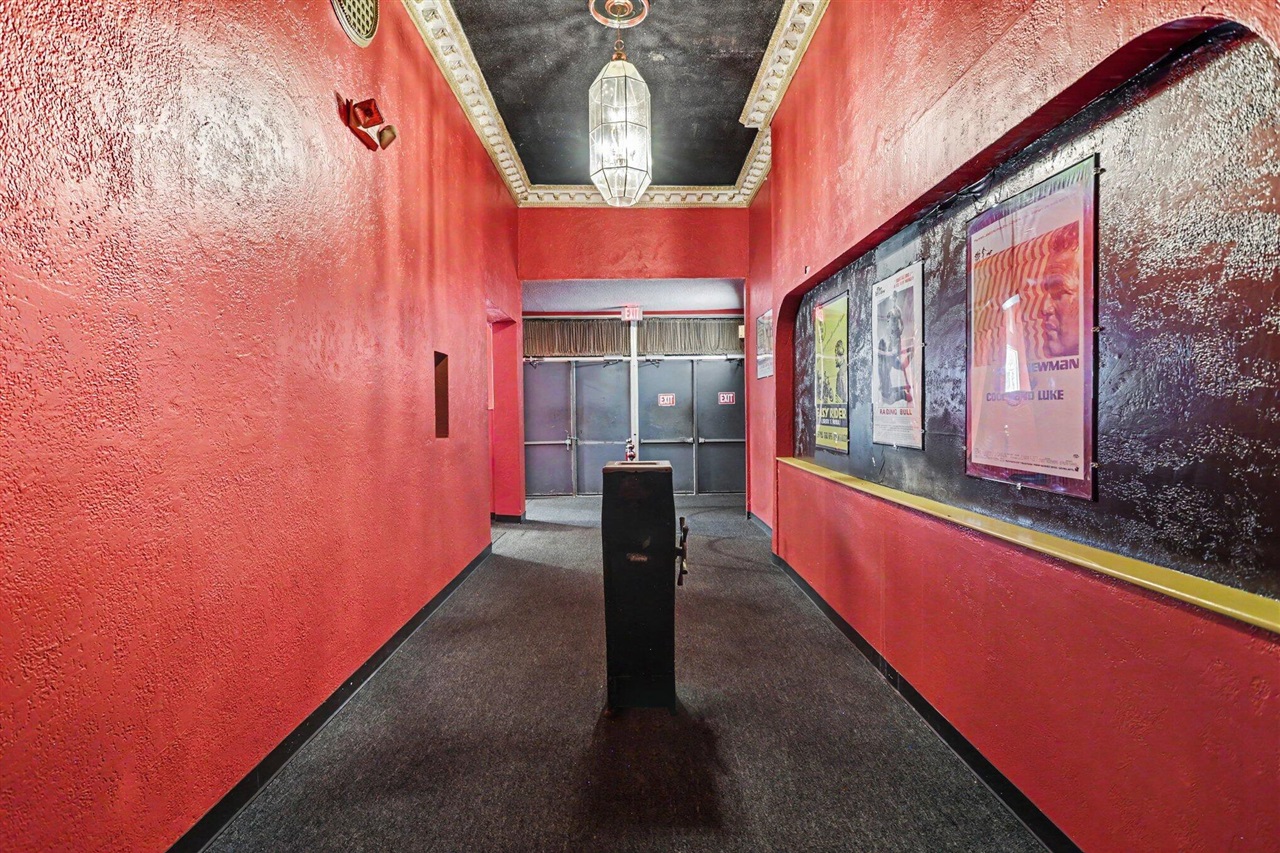 main property photo 20