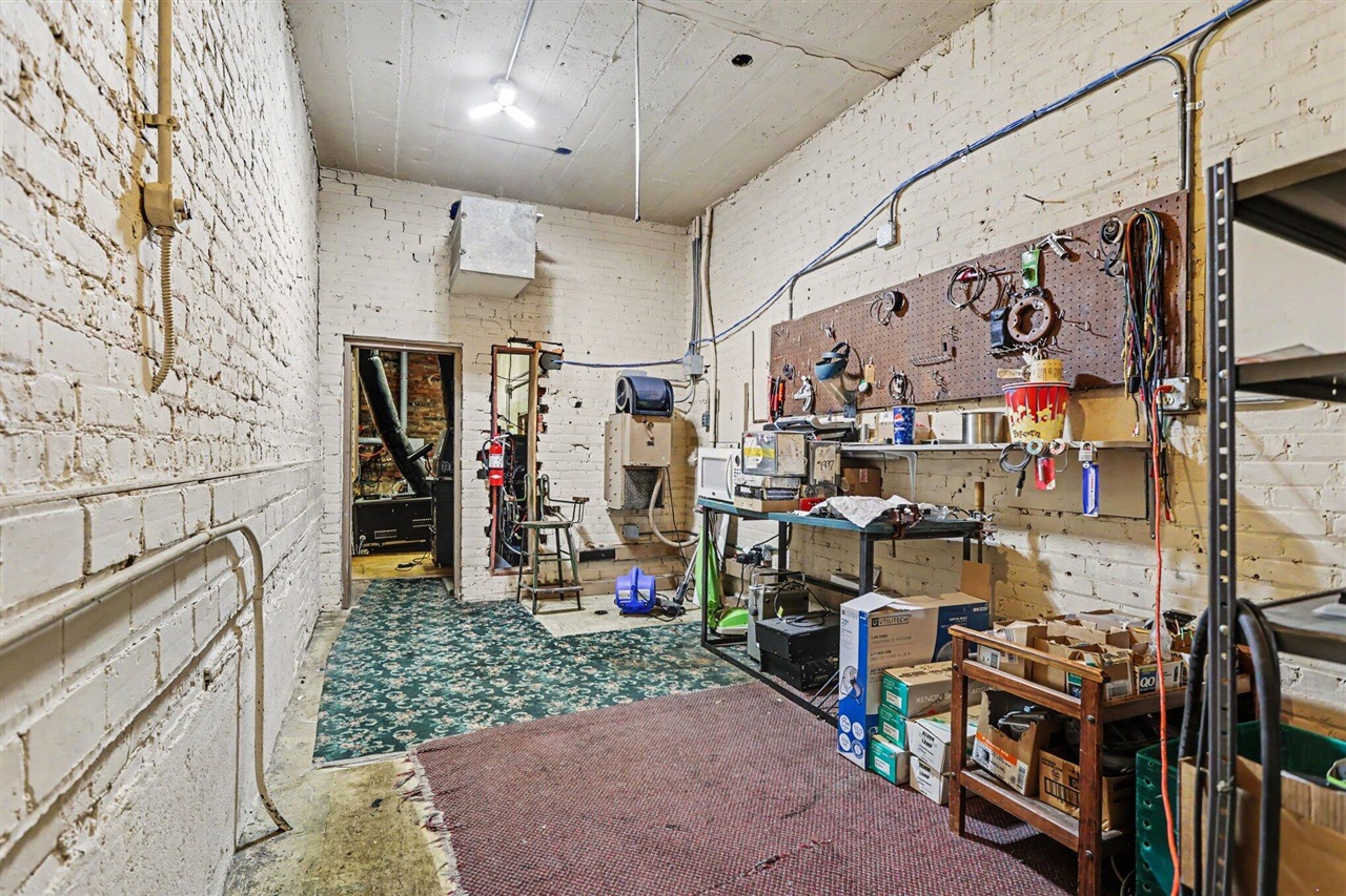 main property photo 38