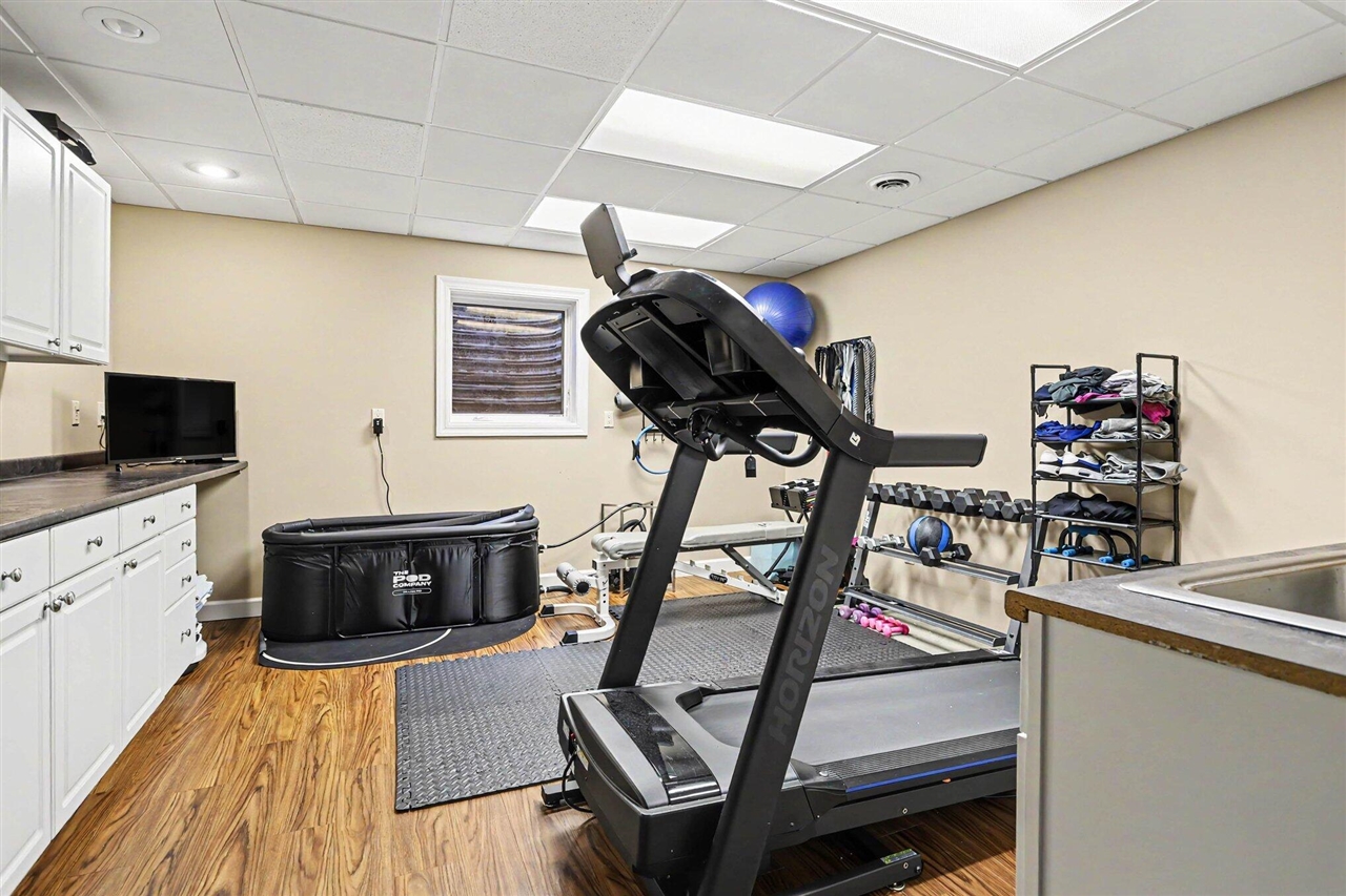 main property photo 50