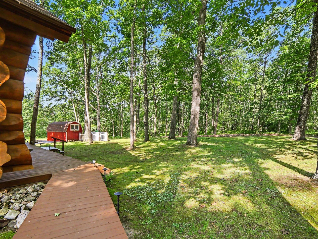 main property photo 28
