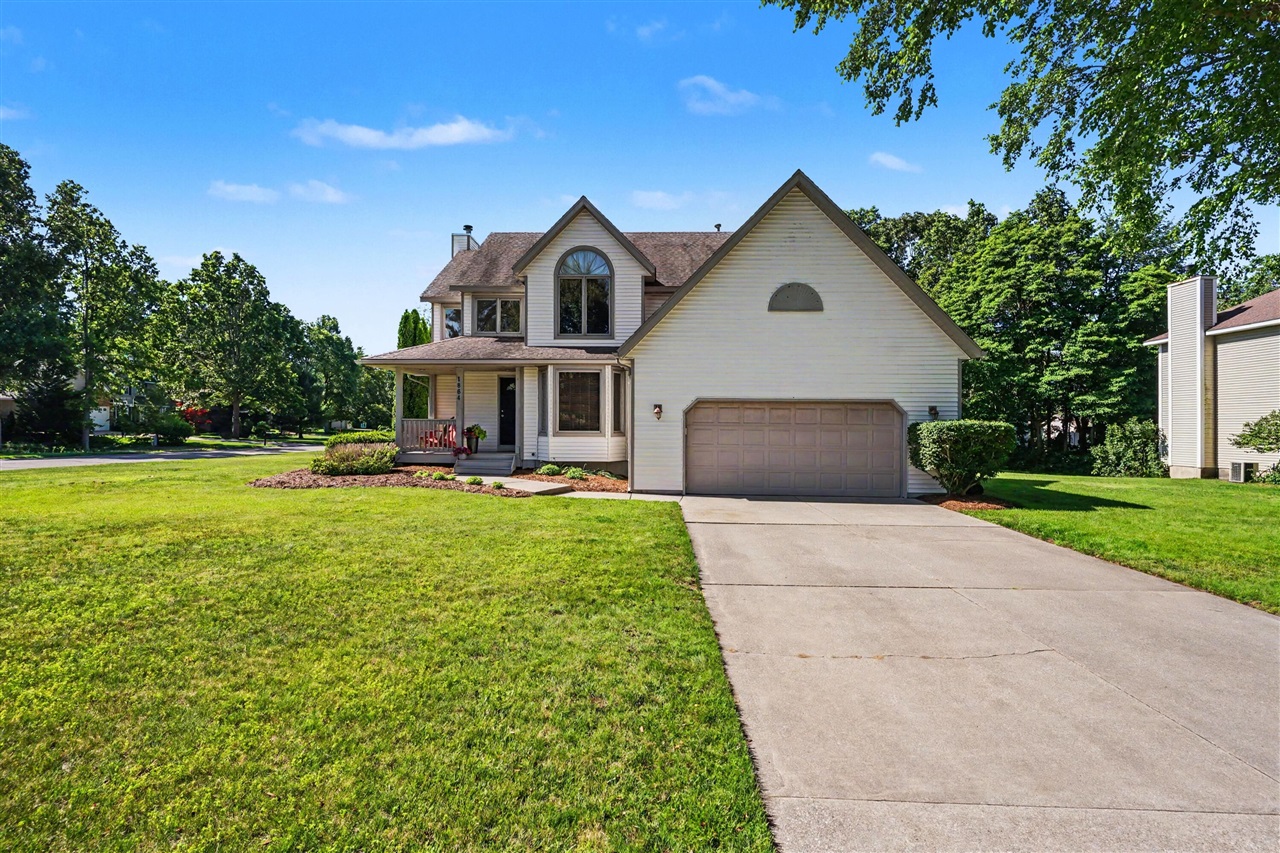 main property photo 9