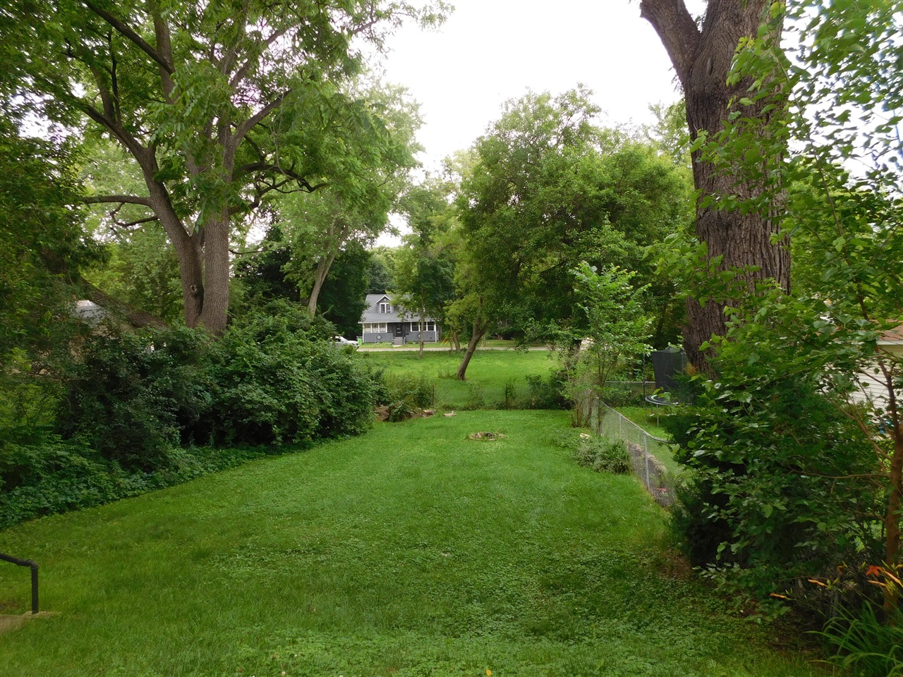 main property photo 27