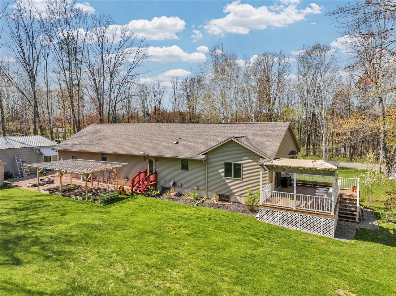 main property photo 58