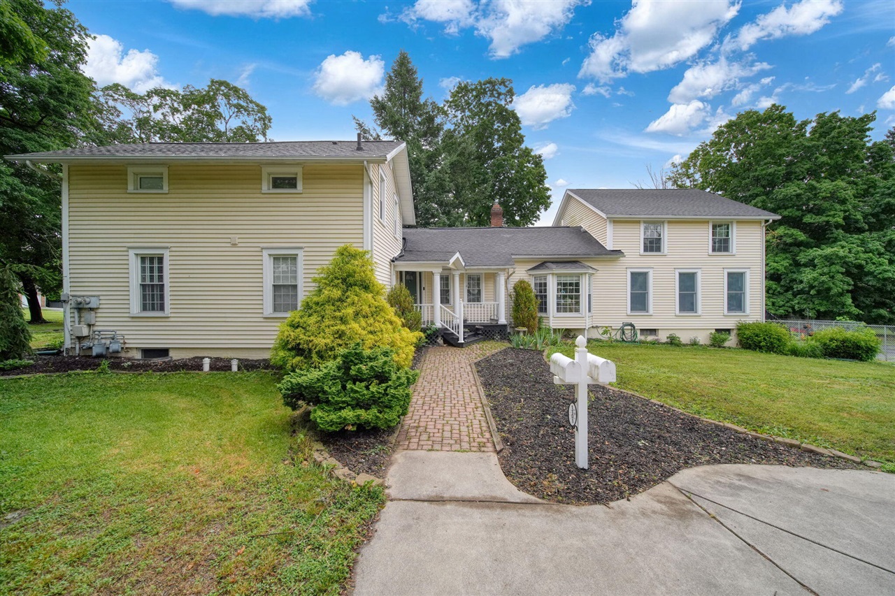main property photo 3