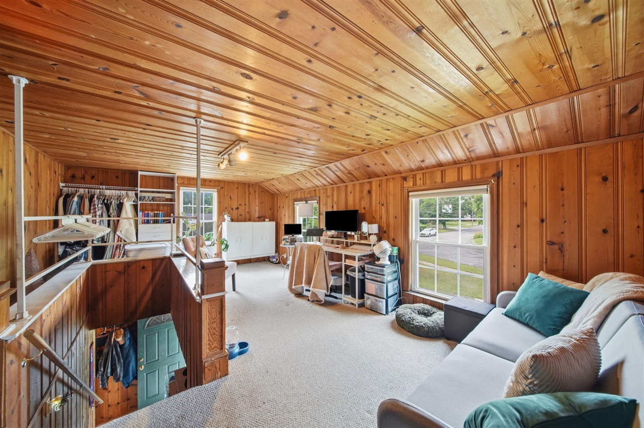 main property photo 44