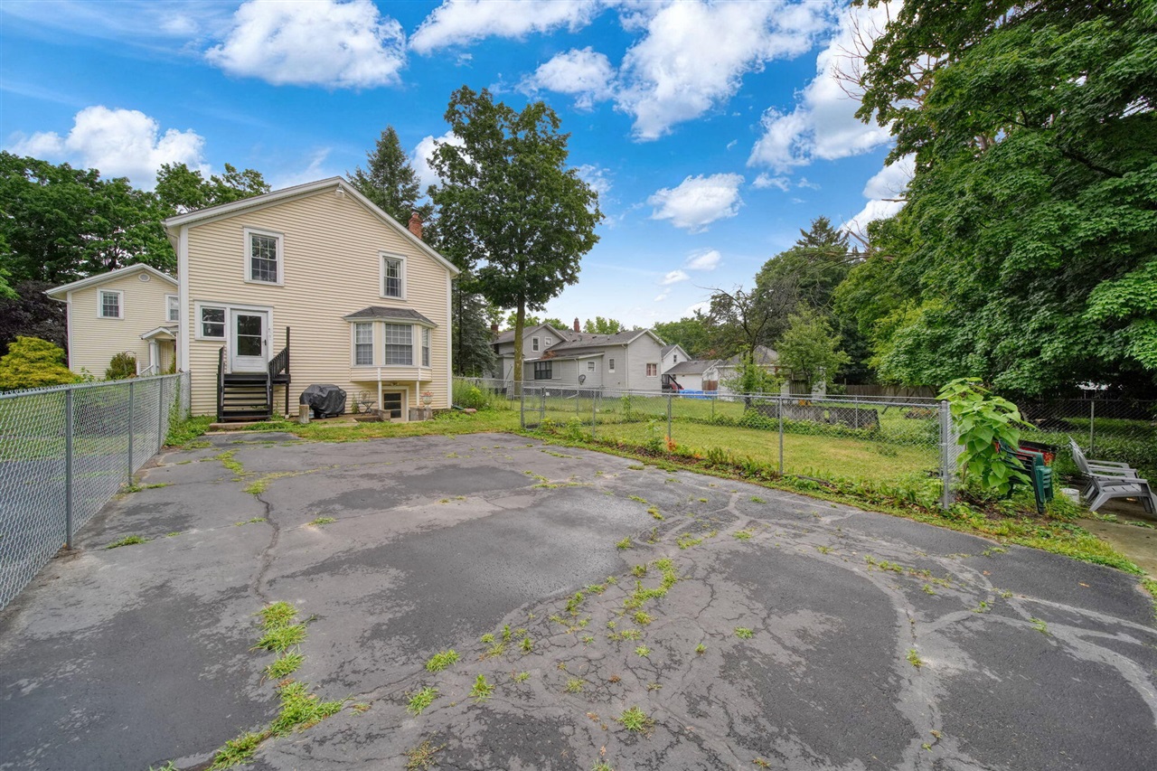 main property photo 64