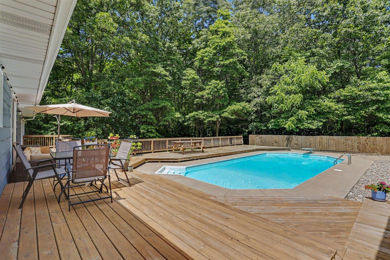 property viewer photo 24