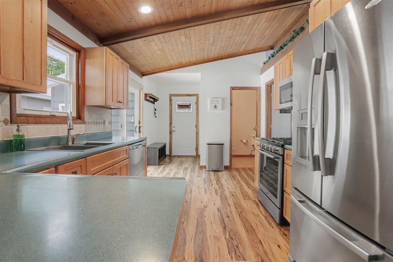 property viewer photo 5