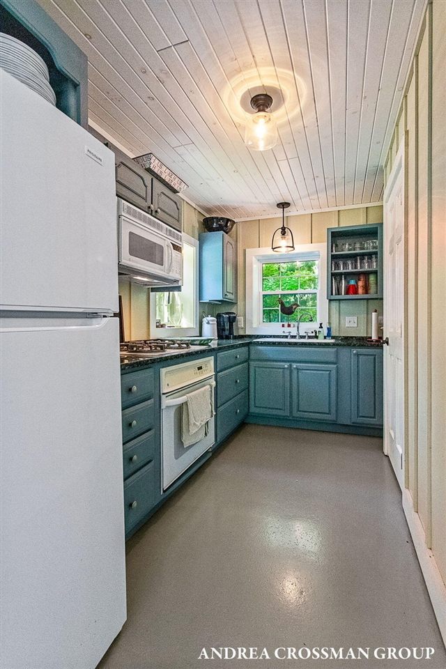 main property photo 66