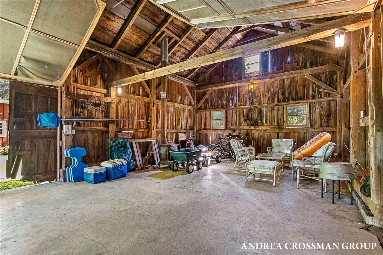 main property photo 80