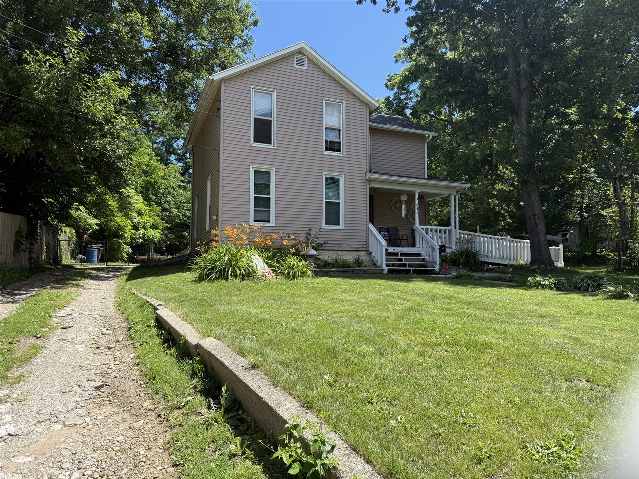 main property photo 1