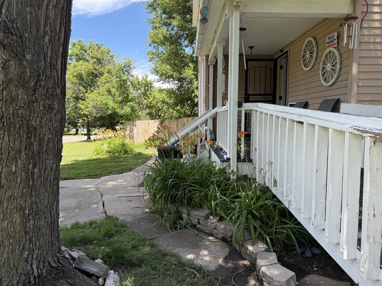 main property photo 4