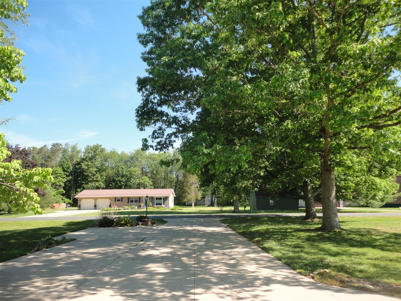 property viewer photo 2