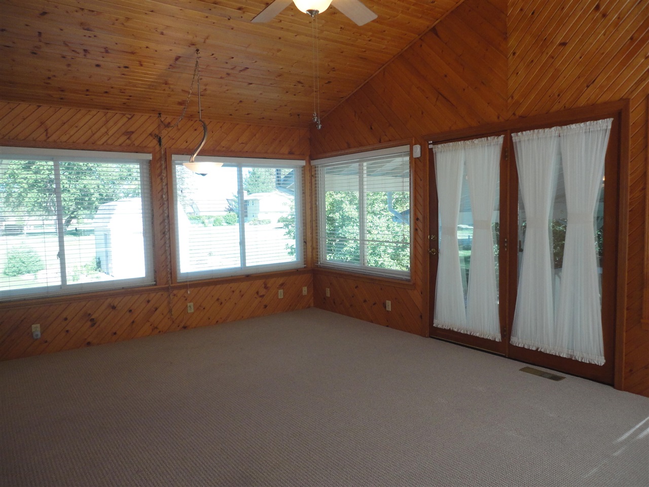 property viewer photo 28