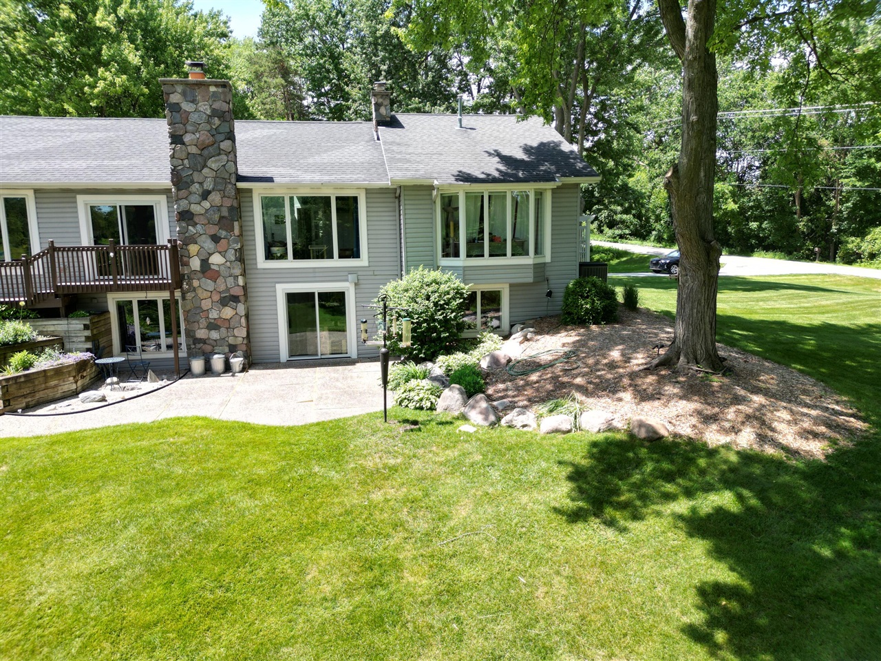 main property photo 75