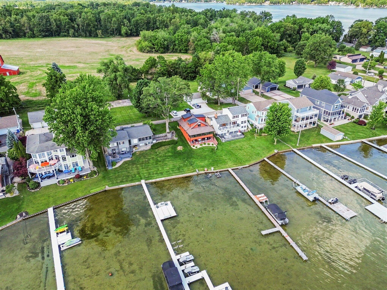 main property photo 30