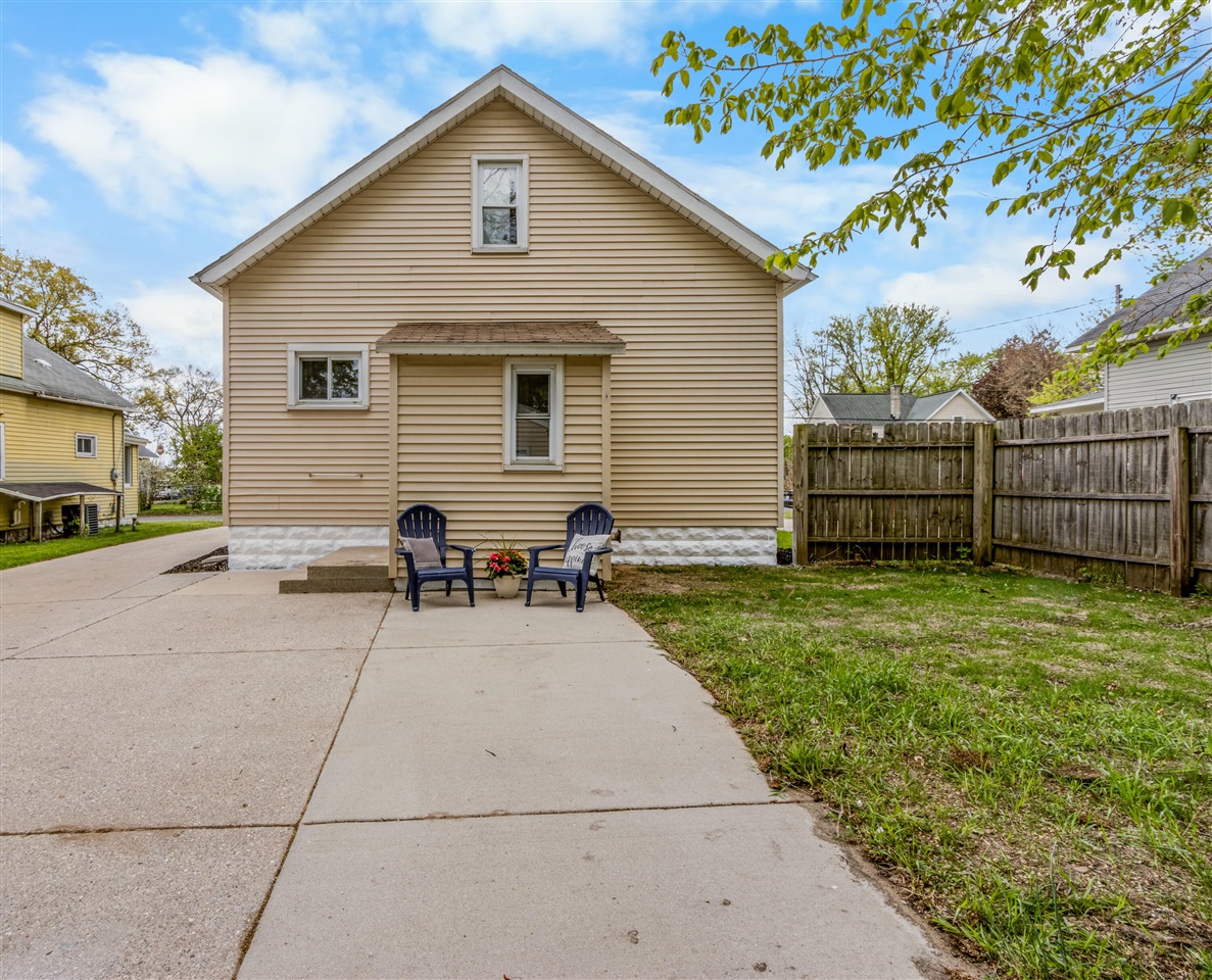 main property photo 30