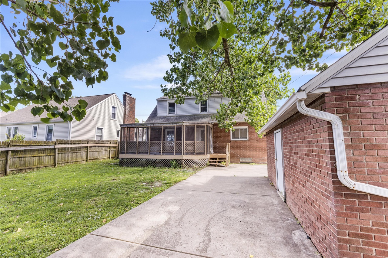 main property photo 4