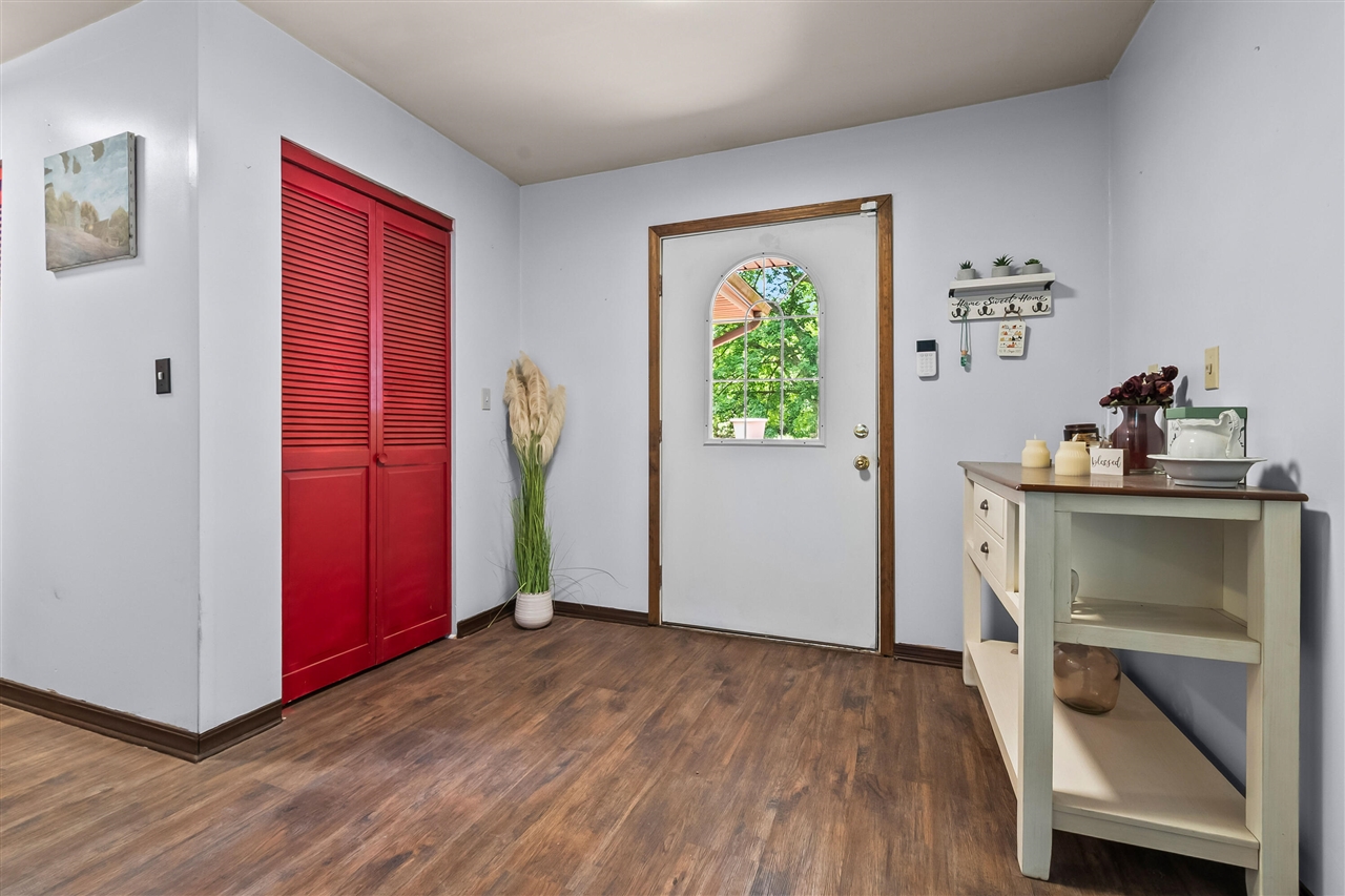property viewer photo 18