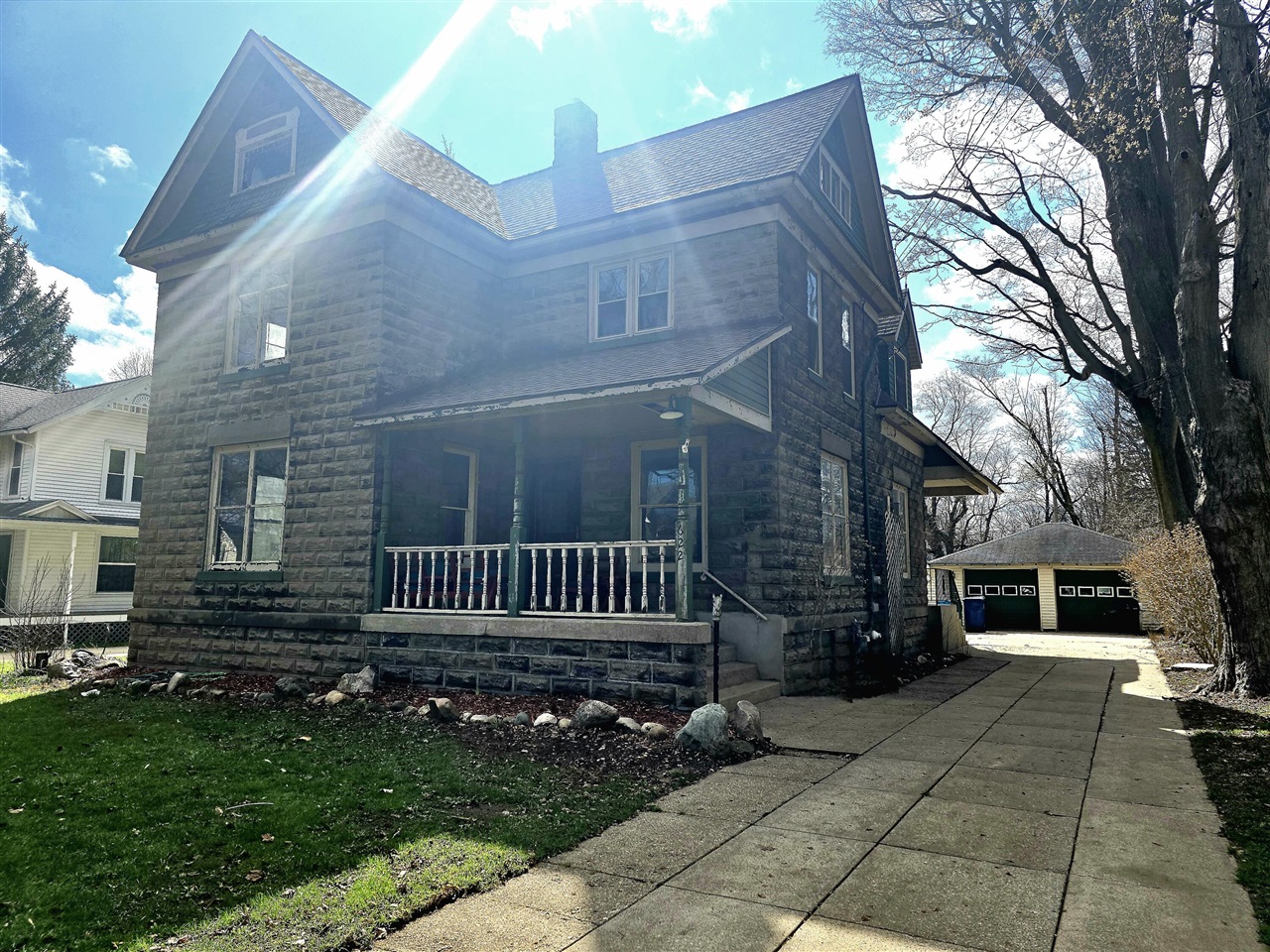 main property photo 1