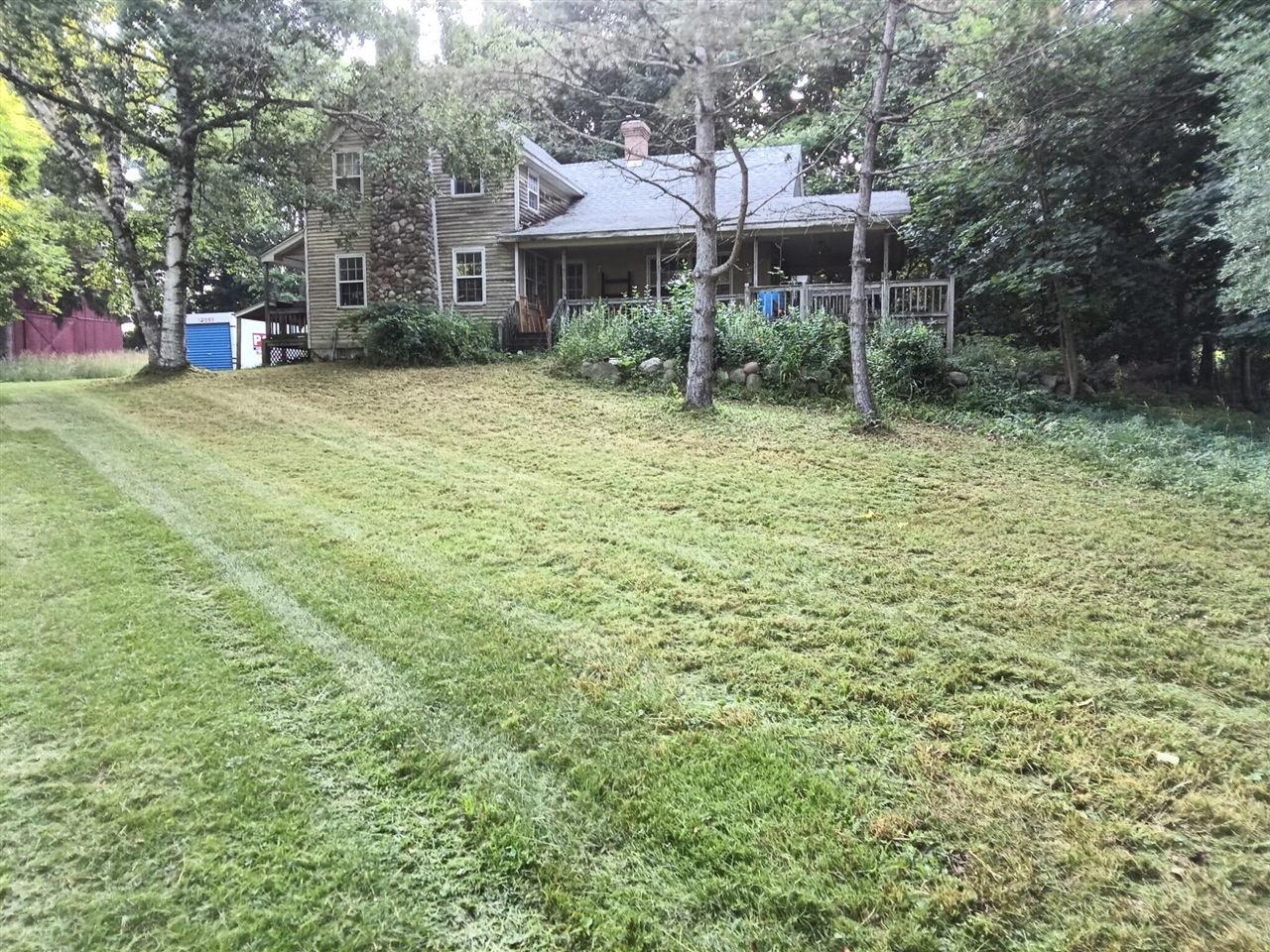main property photo 28