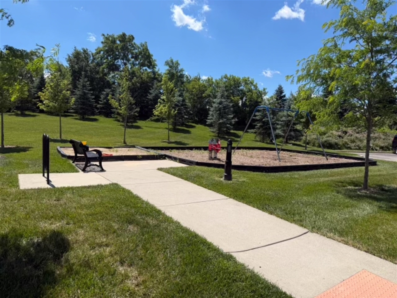 main property photo 19