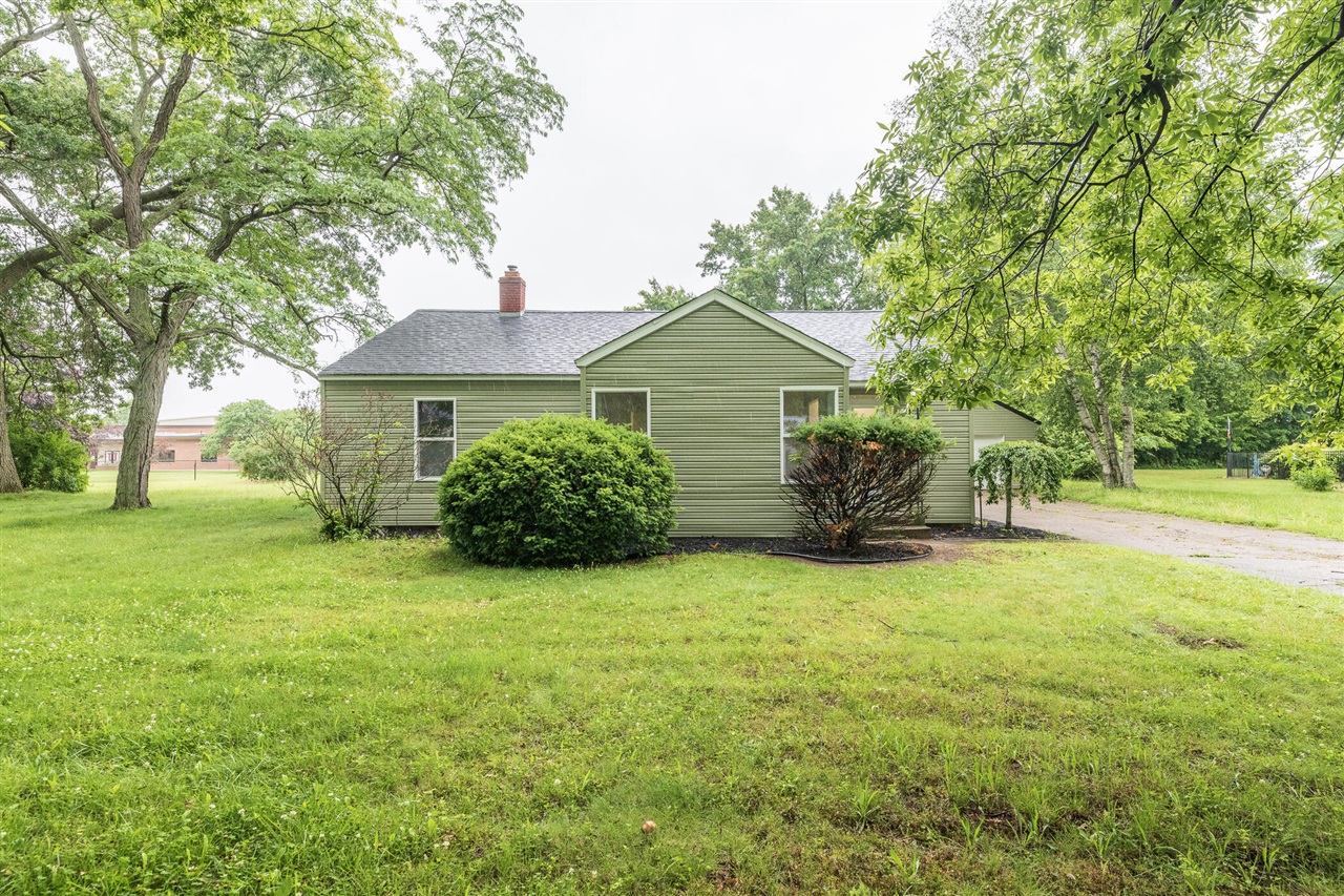 main property photo 49
