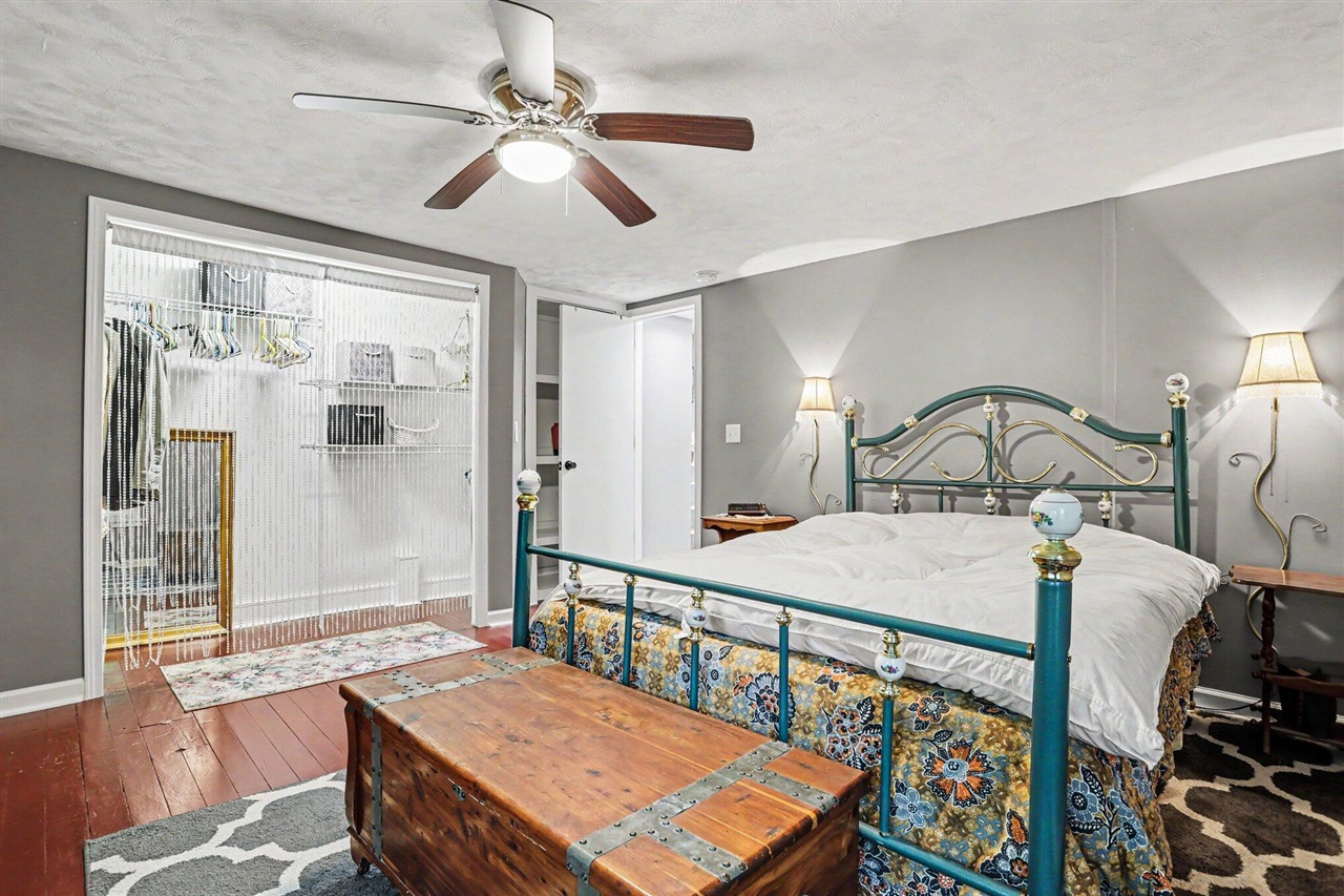 main property photo 20