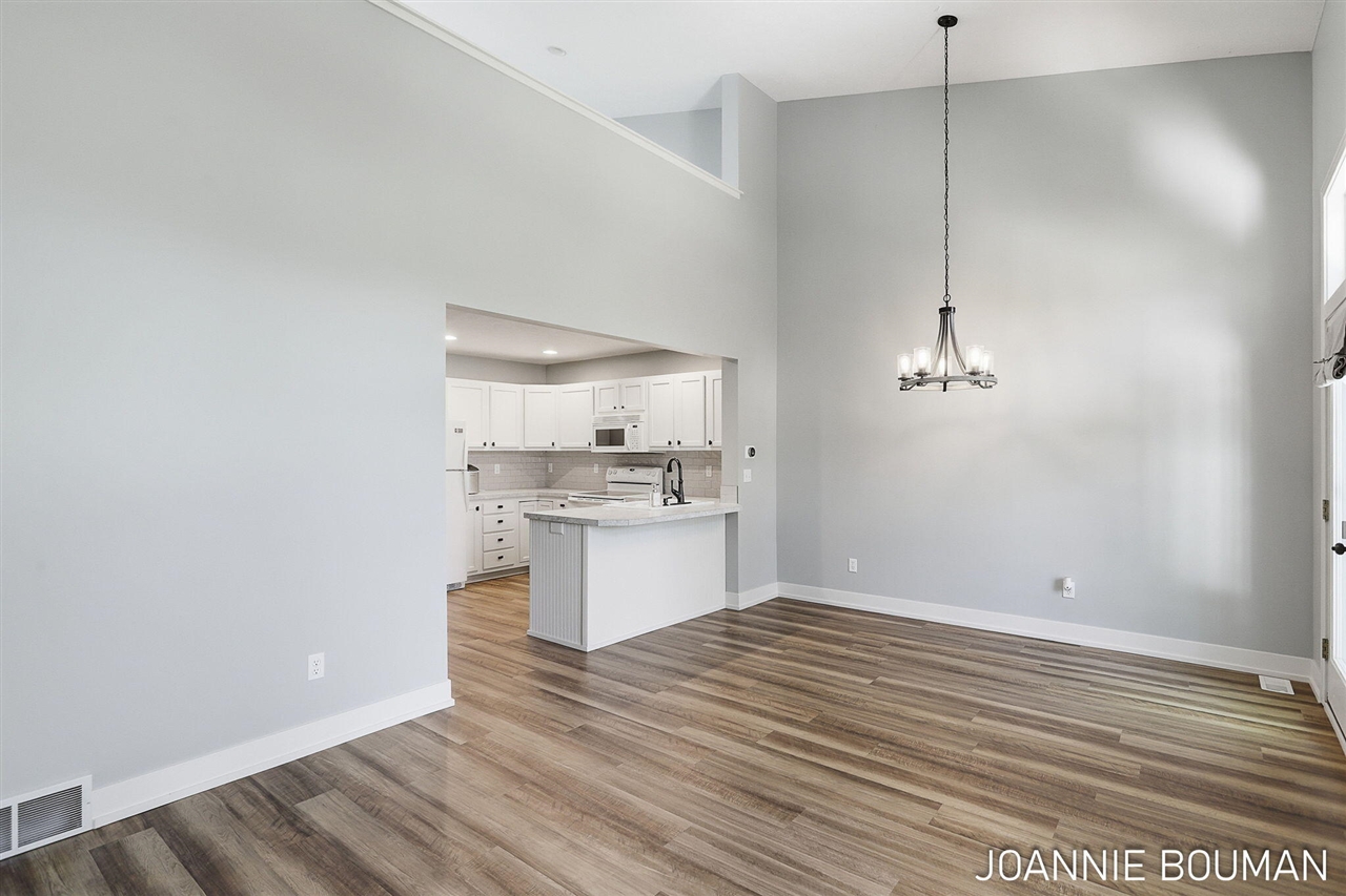 property viewer photo 4