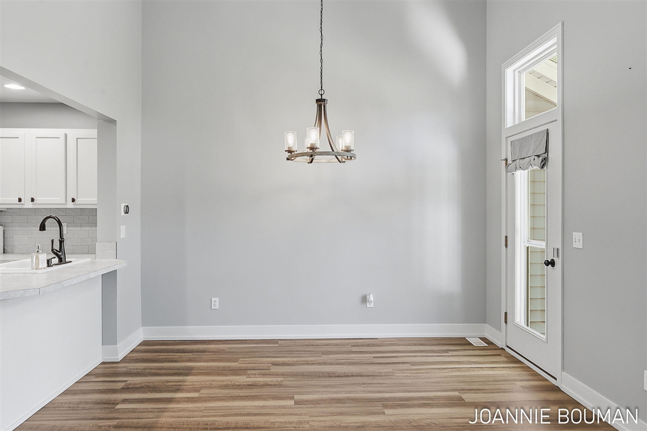 property viewer photo 7