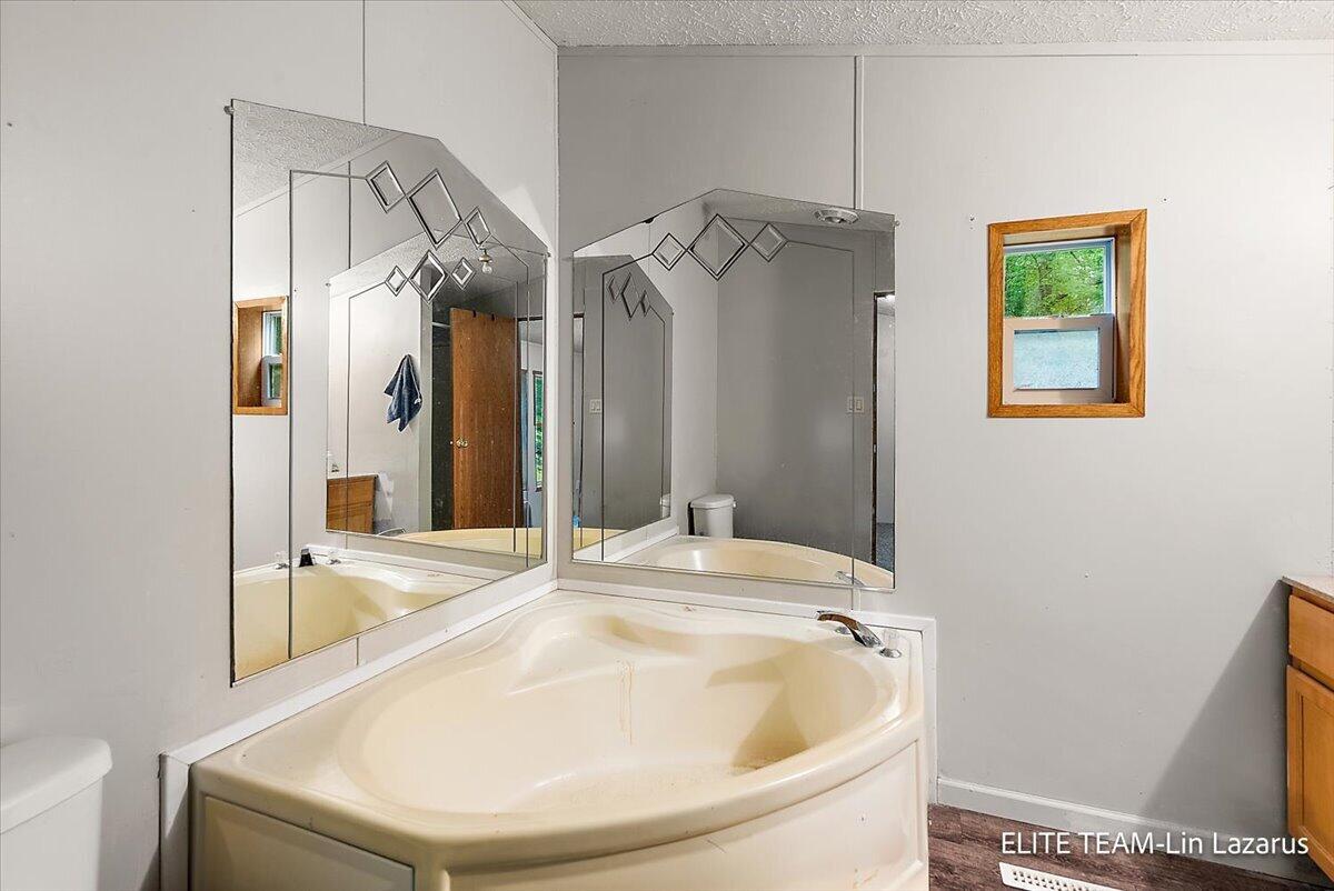 property viewer photo 20